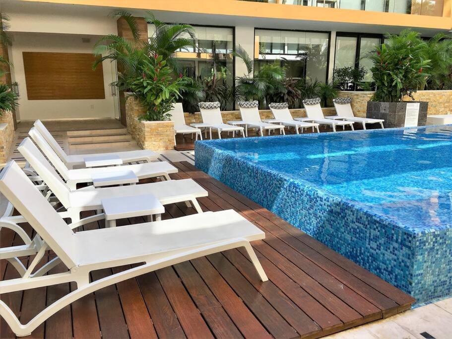Your Exclusive Studio In The City - Top Amenities & Services For Free!! 普拉亚卡门 外观 照片